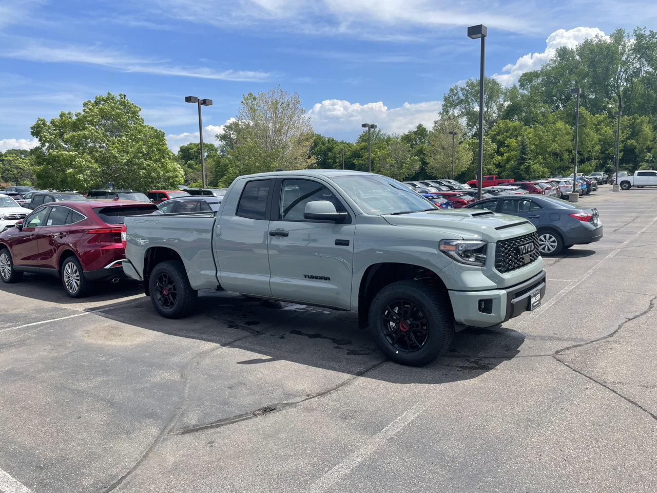 01dealership.jpg