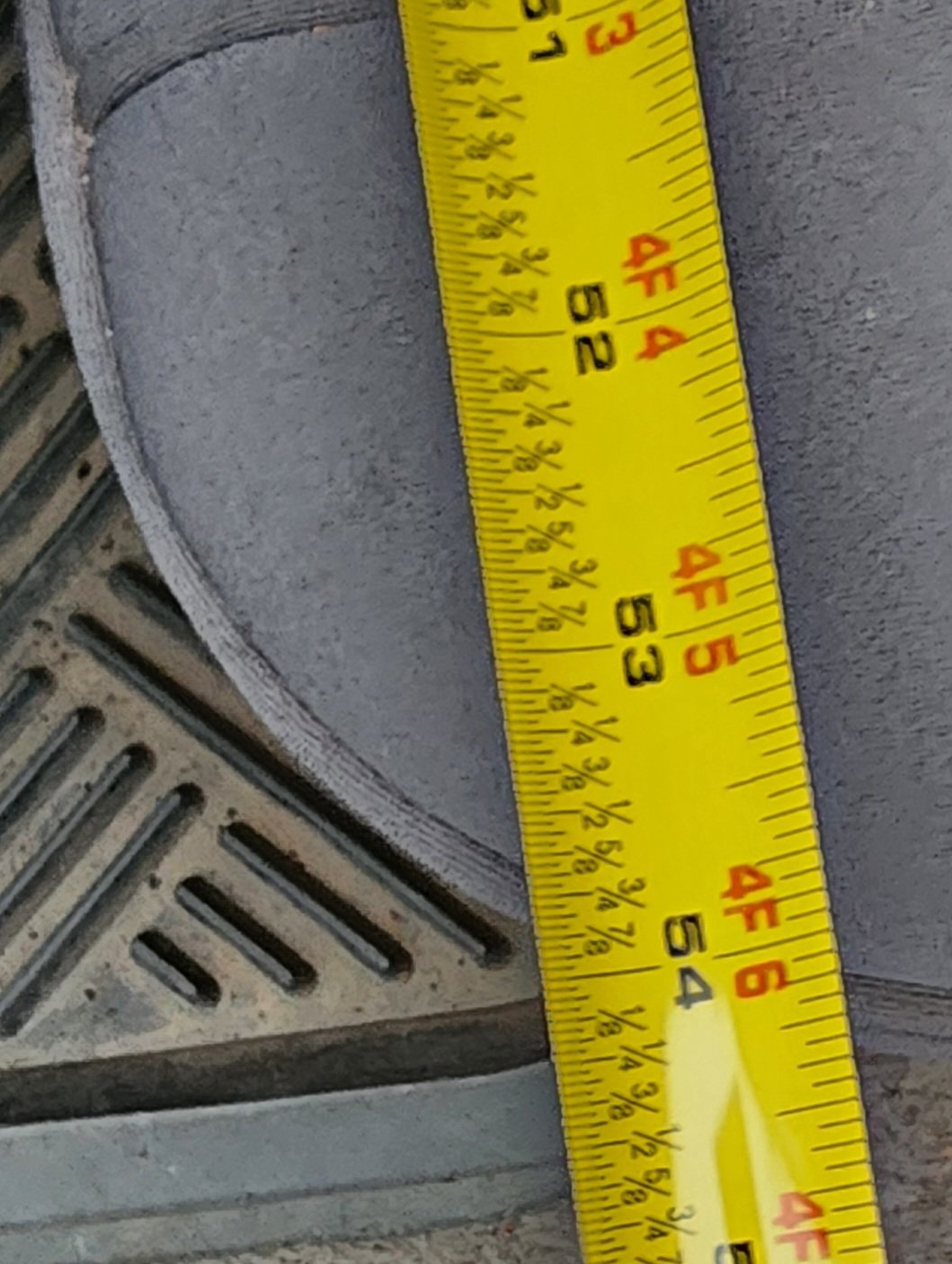 03 AC rear seat width.jpg