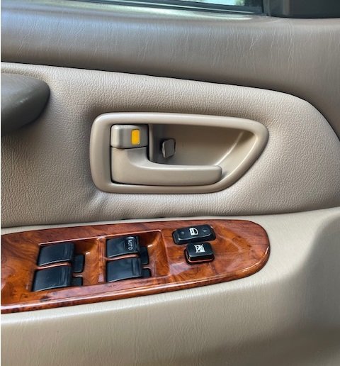 04 door.jpg