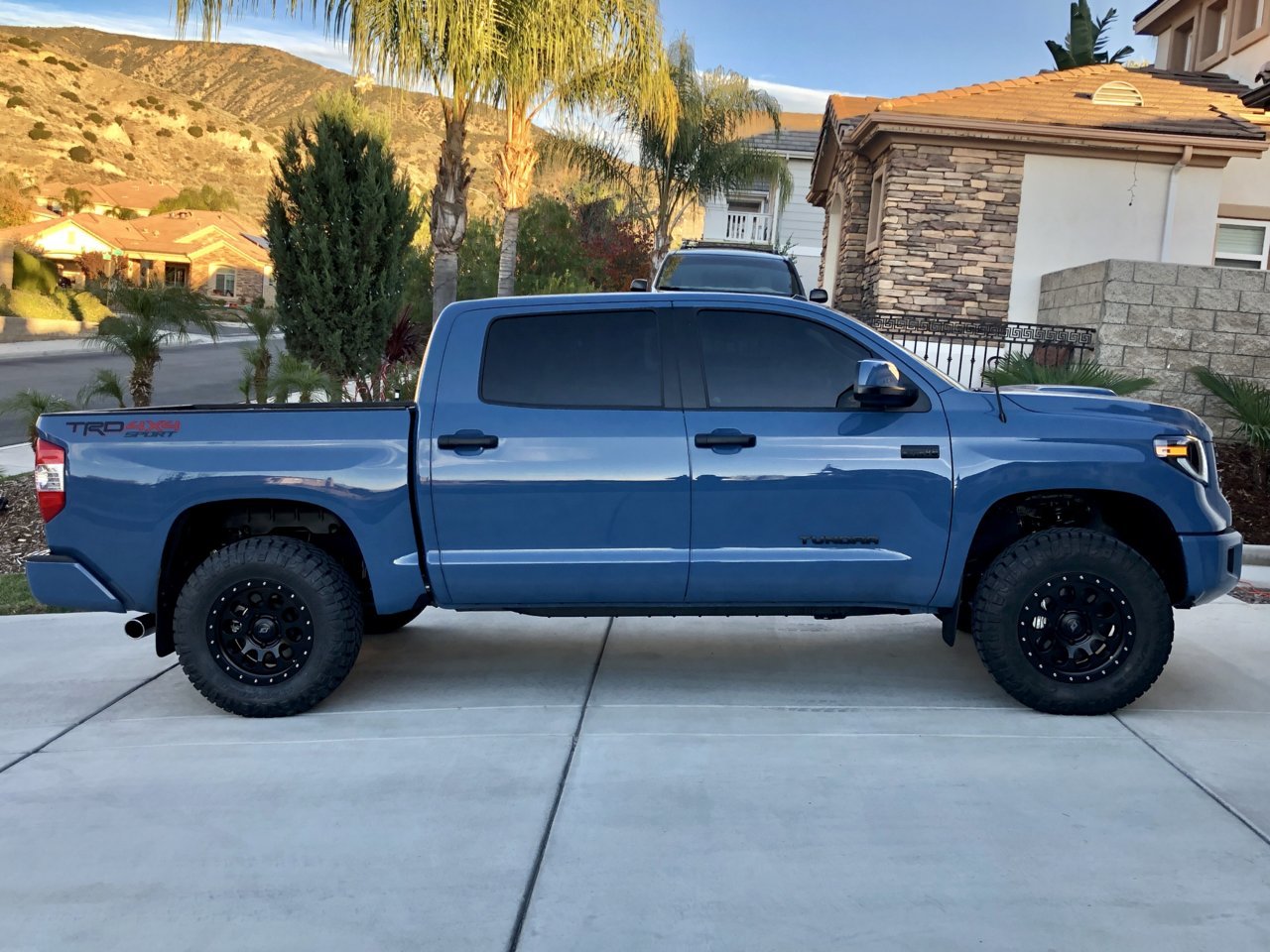 Let's see your VOODOO BLUE Tundra! | Page 6 | Toyota Tundra Forum