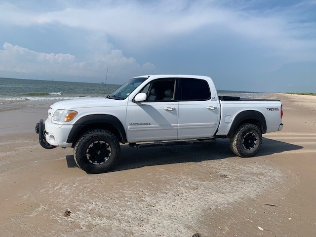 06tundra.jpg