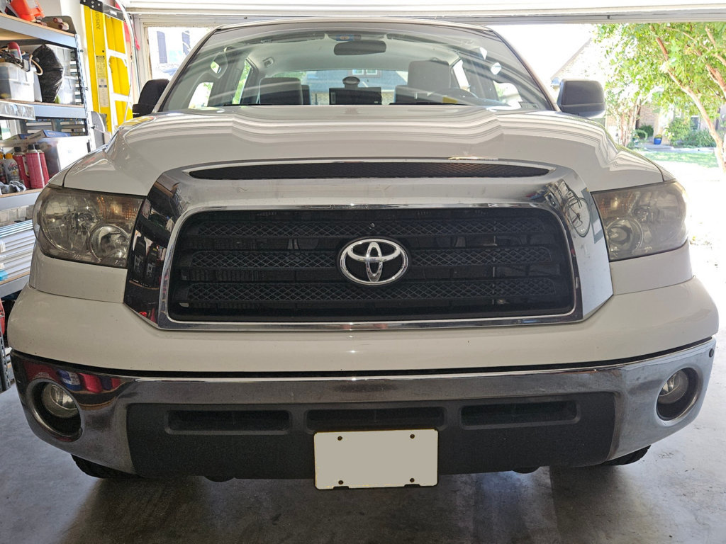 07Tundra_Original head Lamps_Full View.jpg
