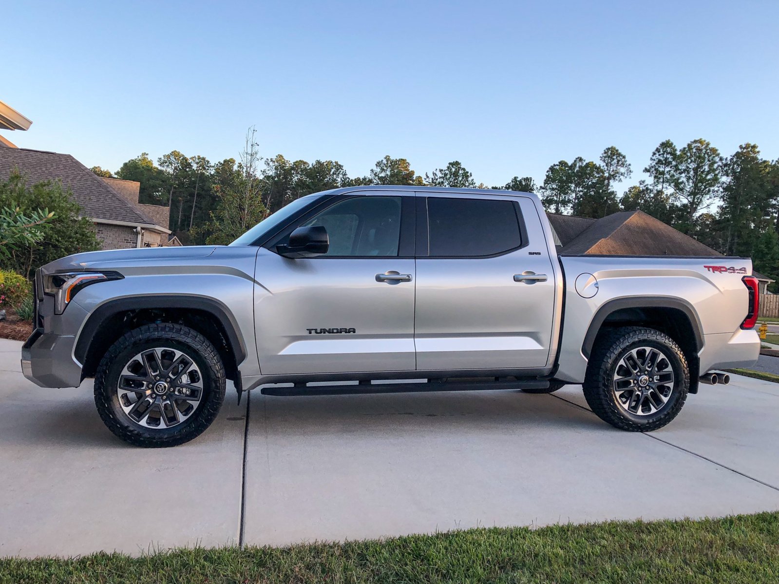 295/60/R20's on a STOCK 2023 Limited CrewMax Hybrid 295/60/R20's on a STOCK 2023 Limited CrewMax Hybrid