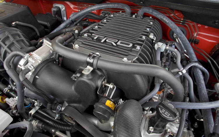 112_0811_03z+2008_toyota_tundra_TRD_supercharged+engine.jpg