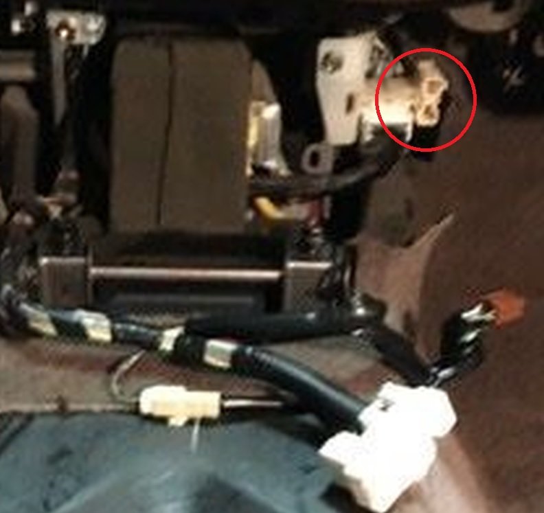 12vdc plugs.jpg