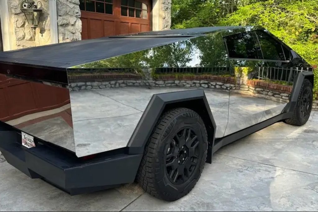 1718039403-polishedcybertruck2copy.jpg