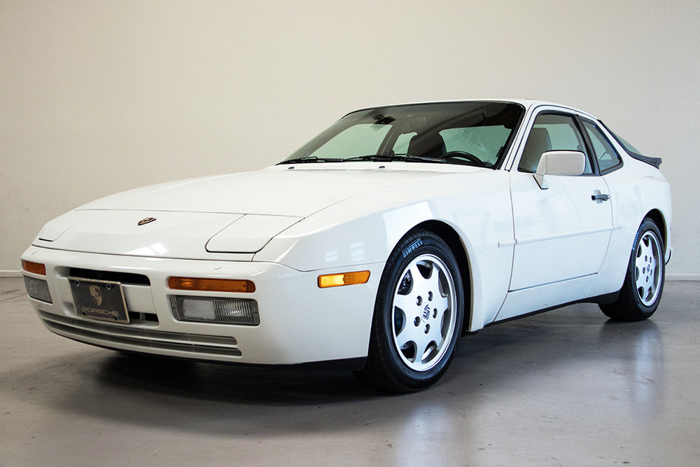 1989-Porsche-944-S2-coupe-.jpg