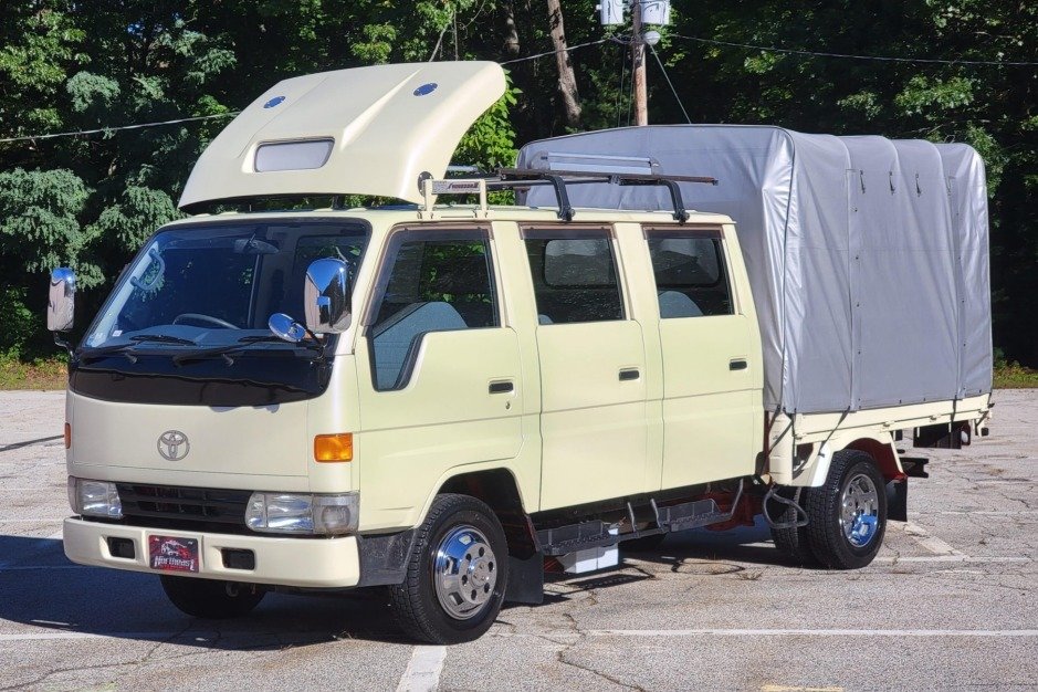 1996_toyota_dyna_tri-cab_163294655443b60a419a20210929_093151.jpg