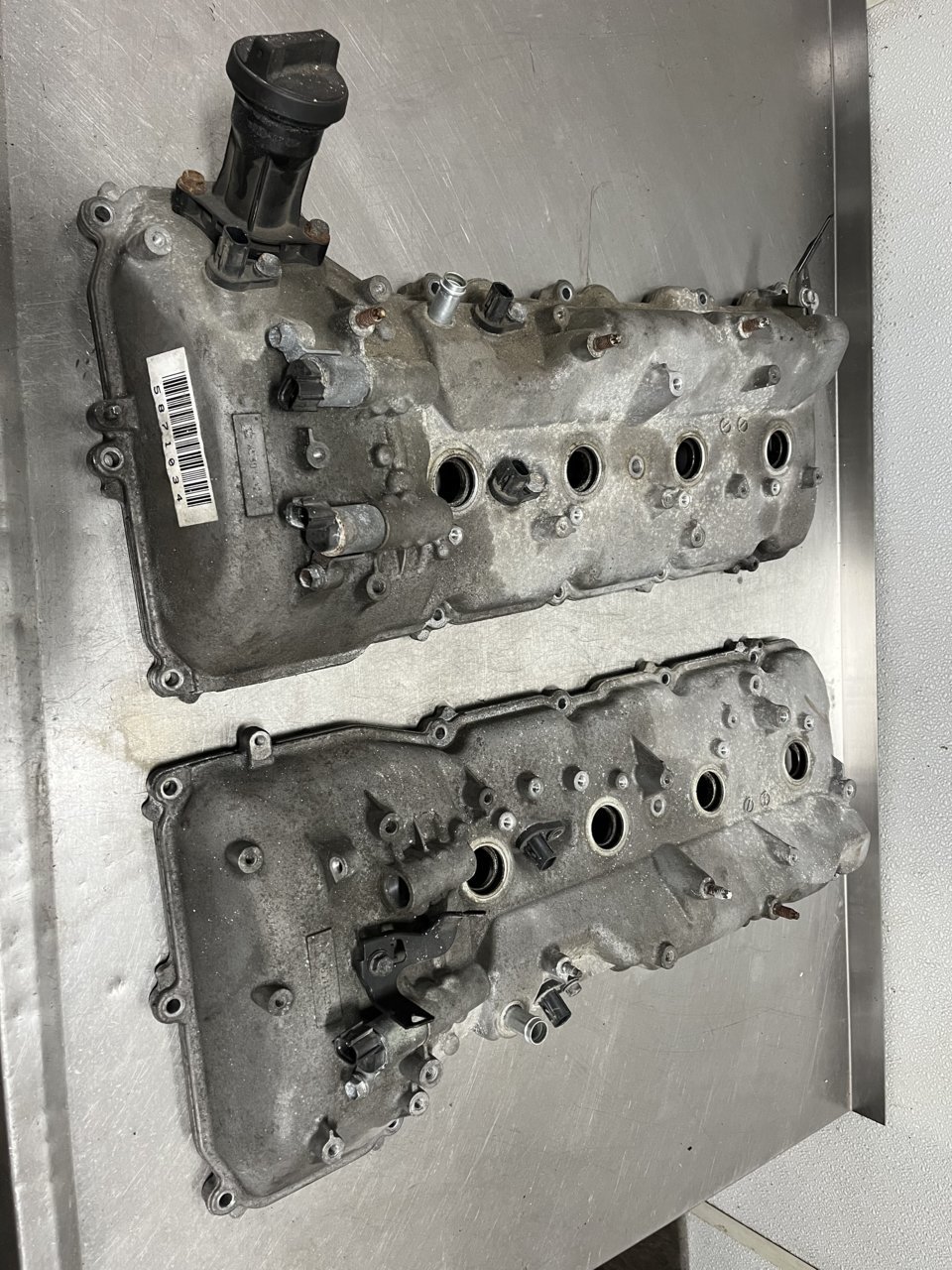 5.7 valve covers | Toyota Tundra Forum