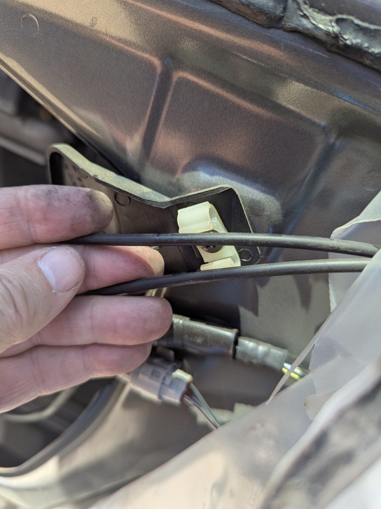 2.1 Cables unclippped.jpg
