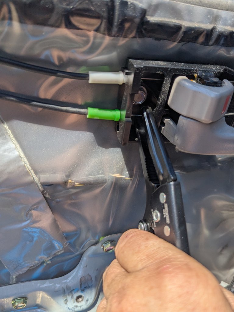 2. Needle Nose ViceGrip Clamp Cable.jpg