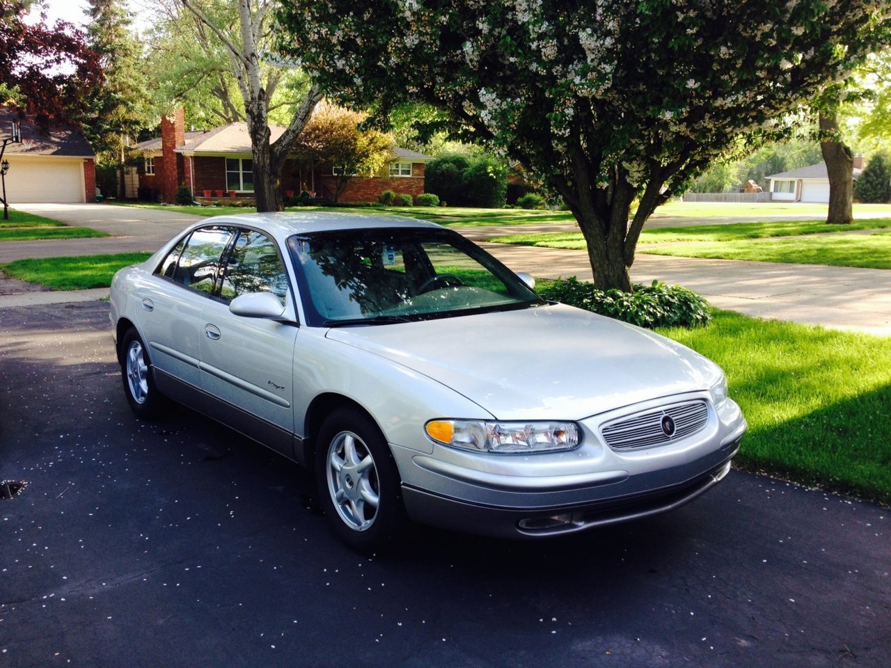 2000_buick_regal_gs-pic-6627036615679248979.jpg