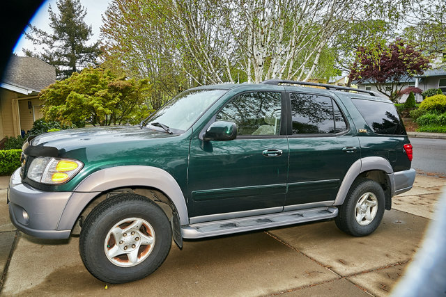 2002 Sequoia.jpg