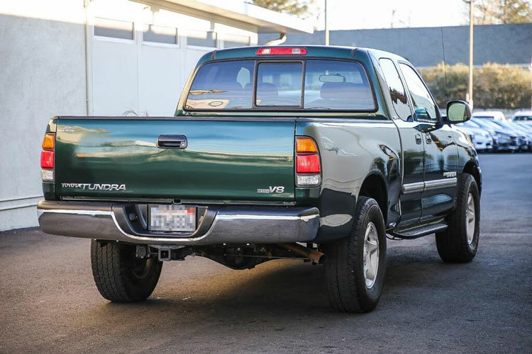 2003-tundra-passenger-side.jpg