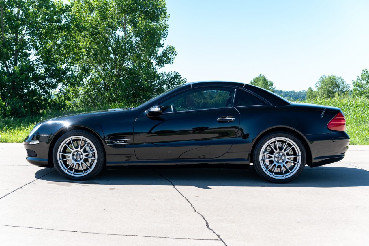 2004_mercedes-benz_sl600_1594309432fb1125038dda1d925WorldClass_MBSL600-14-scaled.jpg