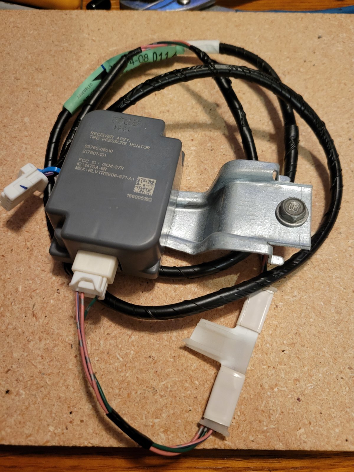 2008 Sienna TPMS Receiver.jpg
