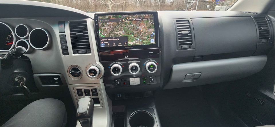 2008 Toyota Sequoia Limited_10.jpg