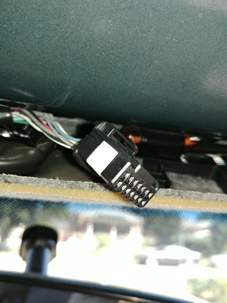 2010 Tundra Overhead Console Connector 1.jpg