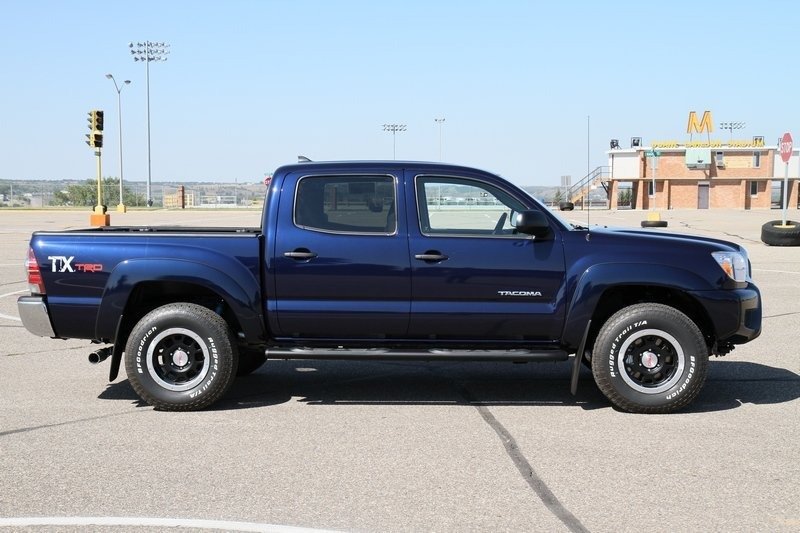 2012 tacoma side view.jpg