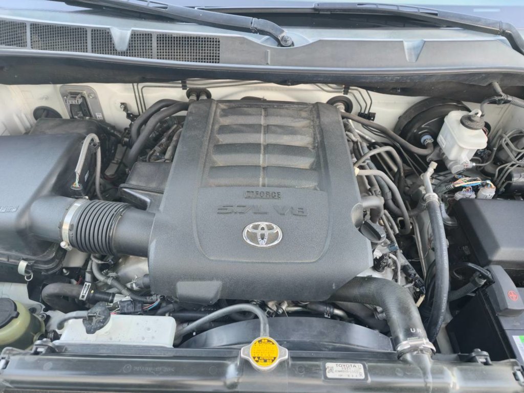 2013-tundra-platinum-limited-19.jpg