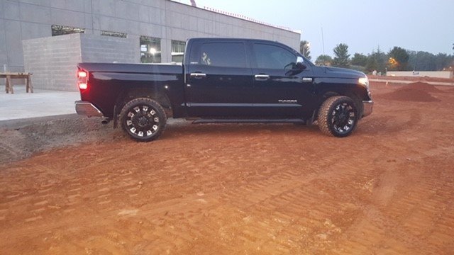 2014 tundra 1.jpg