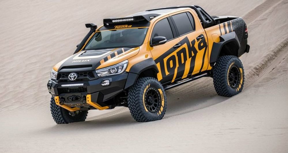 2017_toyota_hilux_tonka_concept.jpg