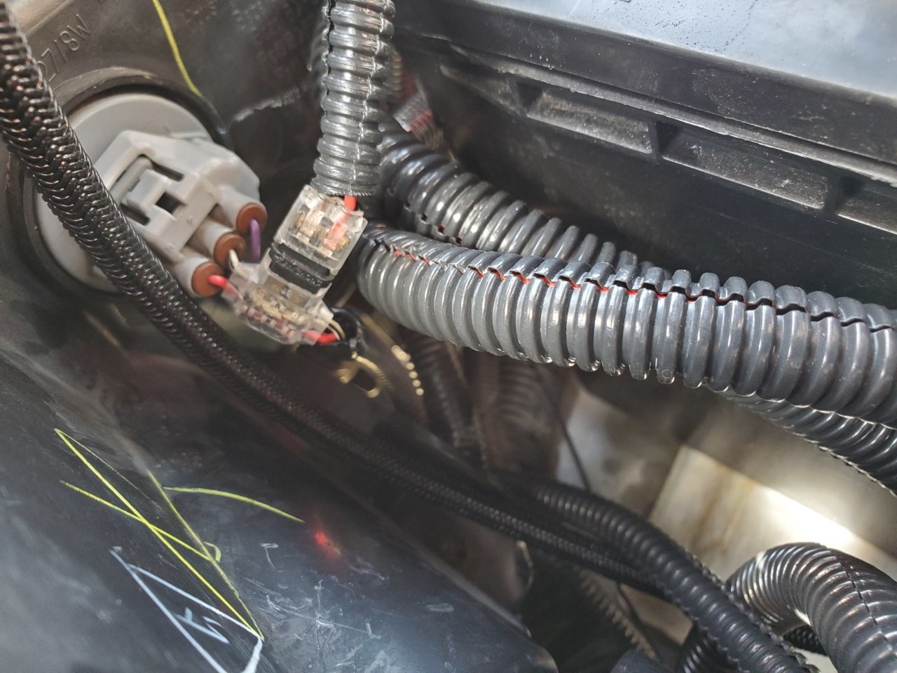 Wiring/fuse help | Toyota Tundra Forum