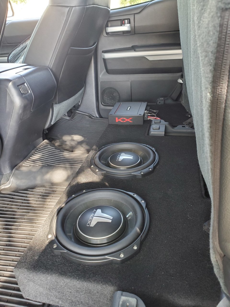 Compatible with Toyota Tundra 07-12 Double Cab Truck Dual 10 Kicker C10 Subwoofer Sub Box Enclosure 600 Watts Peak 