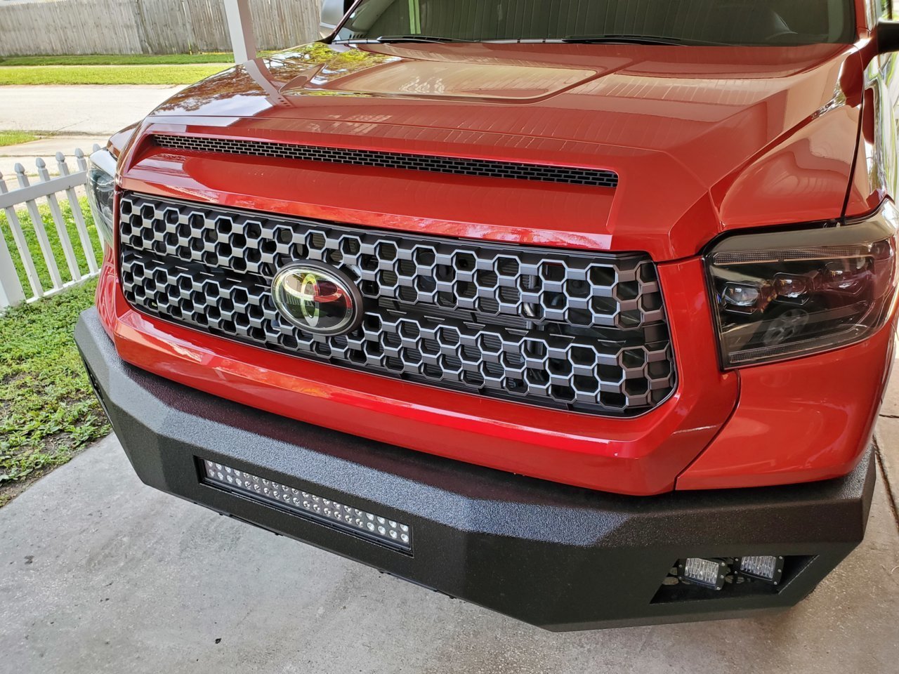 Hood bulge light bar | Toyota Tundra Forum