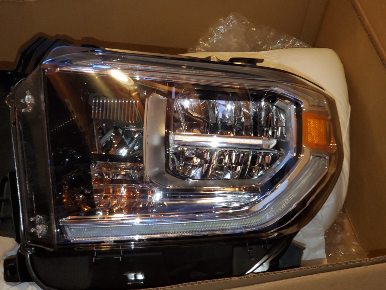 2020 OEM Led headlights-SOLD | Toyota Tundra Forum