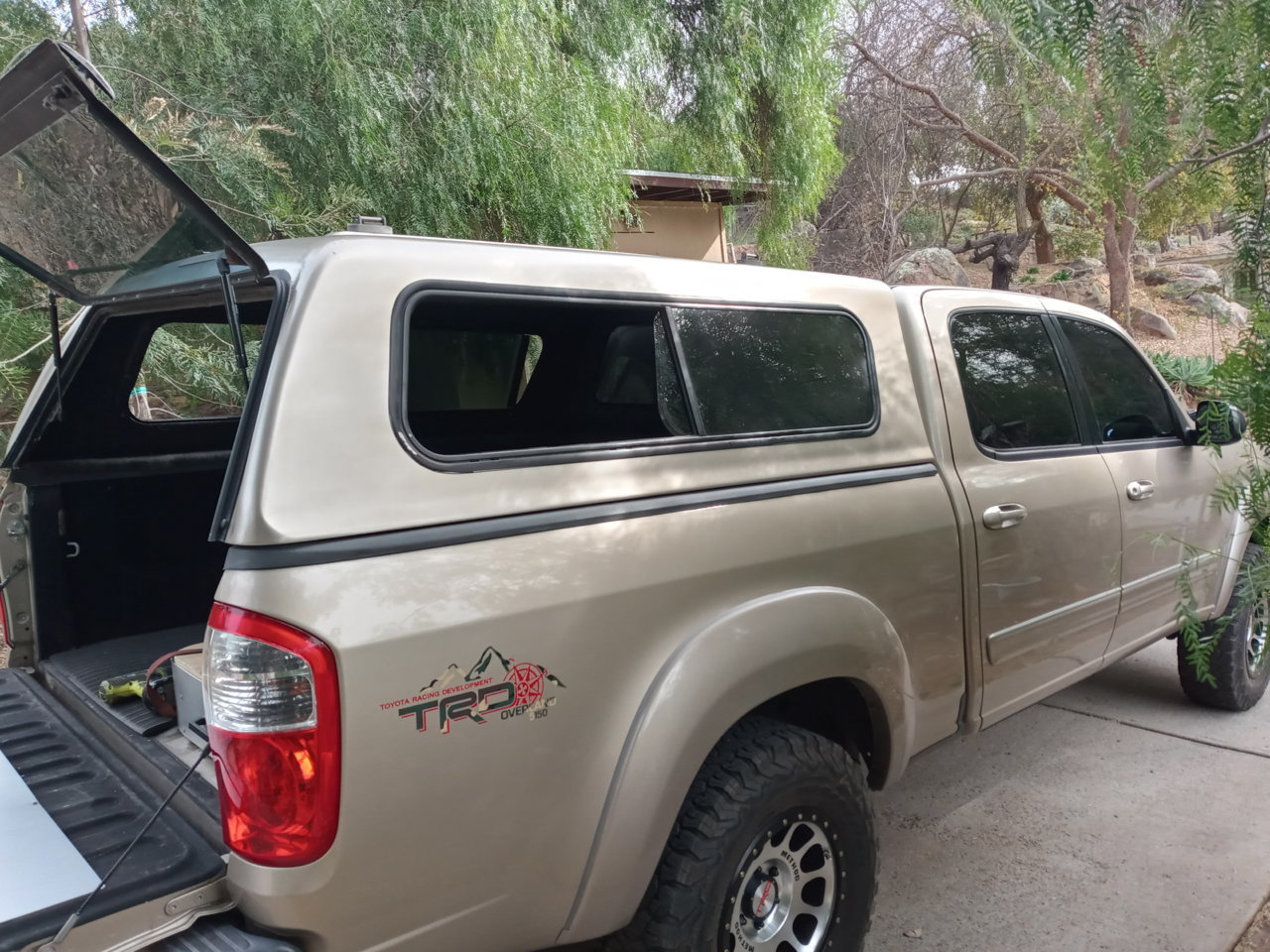 2005 Camper shell (SOLD) | Toyota Tundra Forum