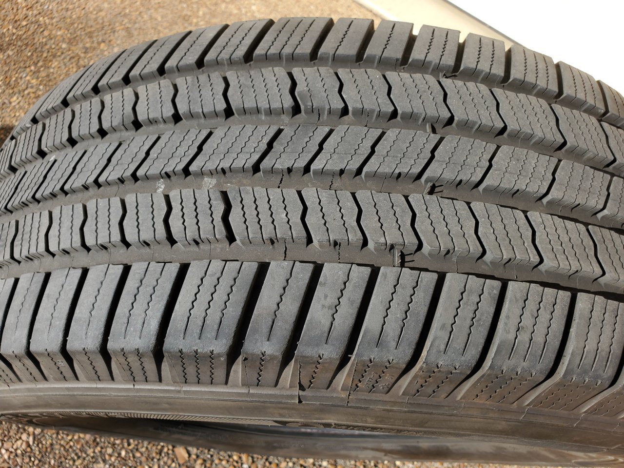 sold-4-michelin-defender-m-s-tires-275-65-r18-350-toyota-tundra-forum