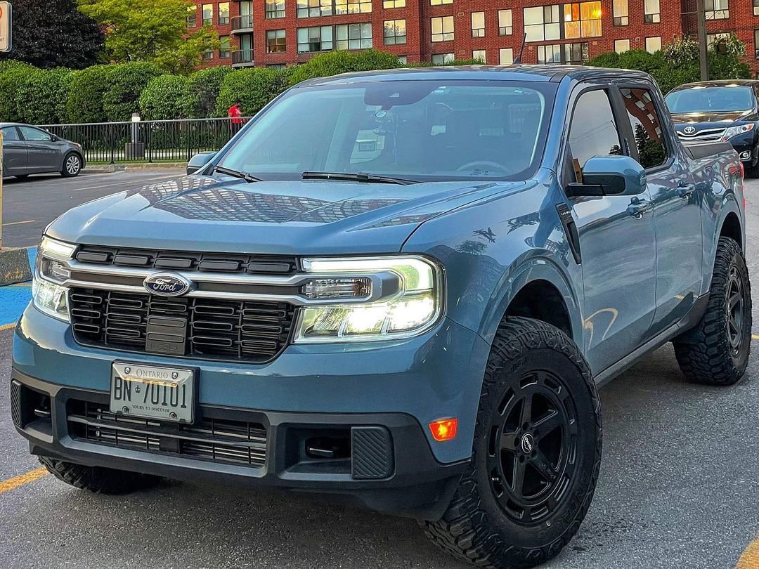 2022-Ford-Maverick-Lariat-With-Lift-Kit-Off-Road-Tires-Exterior-002-Front-Three-Quarters-1.jpg