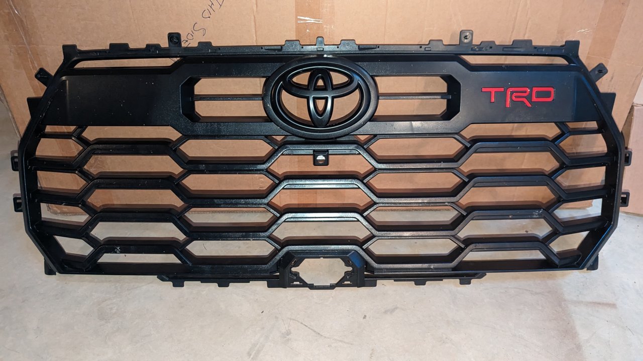 2022 Tundra TRD grille.jpg