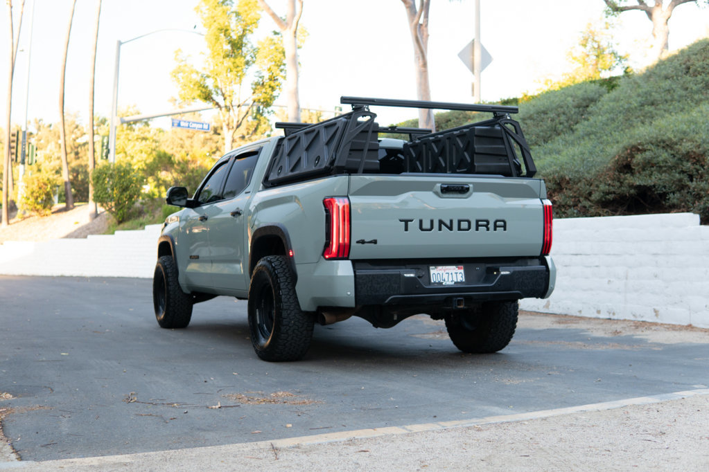 2023-toyota-tundra-5TFJC5DB7PX024737.jpg