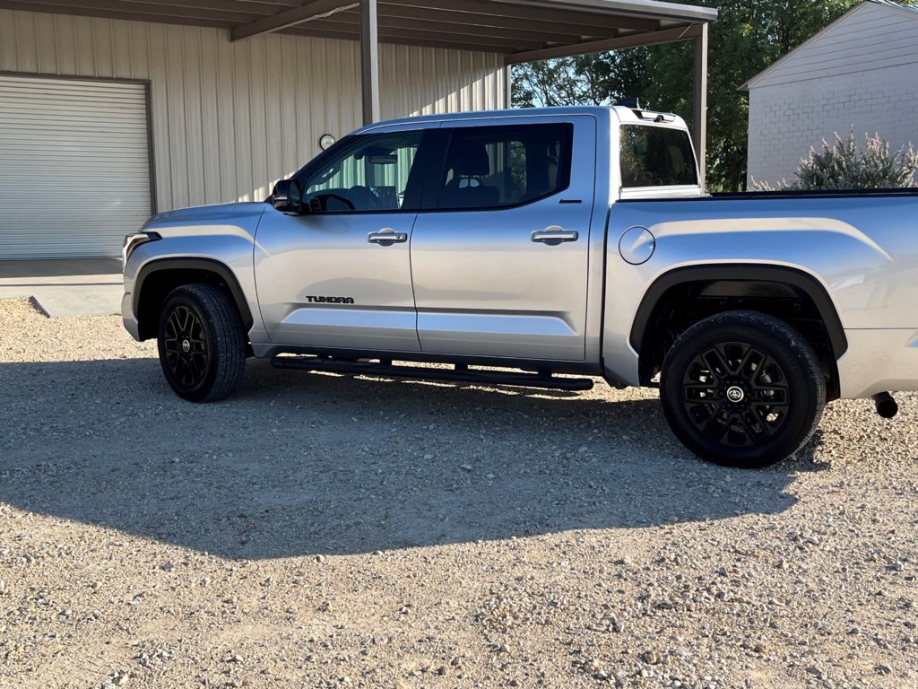 24 TUNDRA 2.jpg