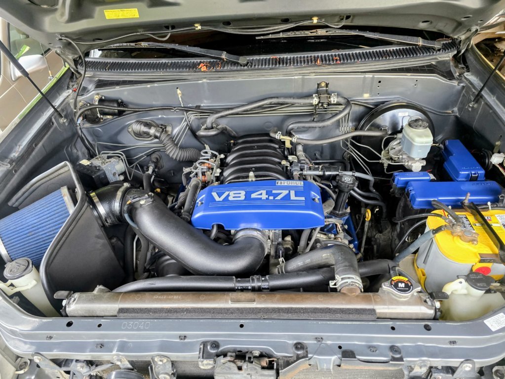 4.7 Liters V8 2UZ-FE.jpg
