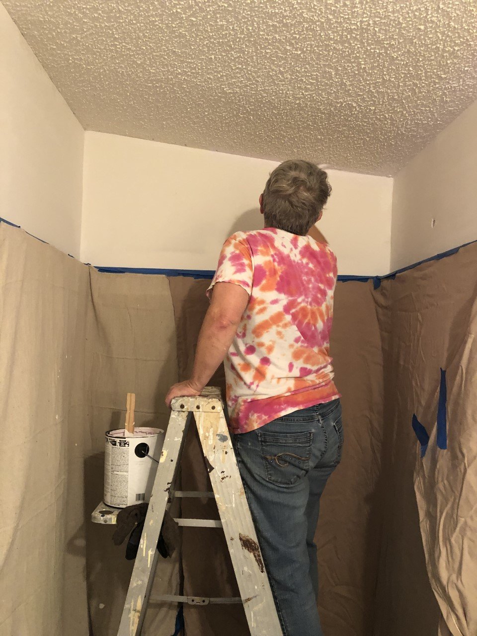 46 reno Con painting bath.jpg