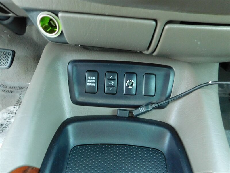 Small recessed area in instrument panel | Toyota Tundra Forum