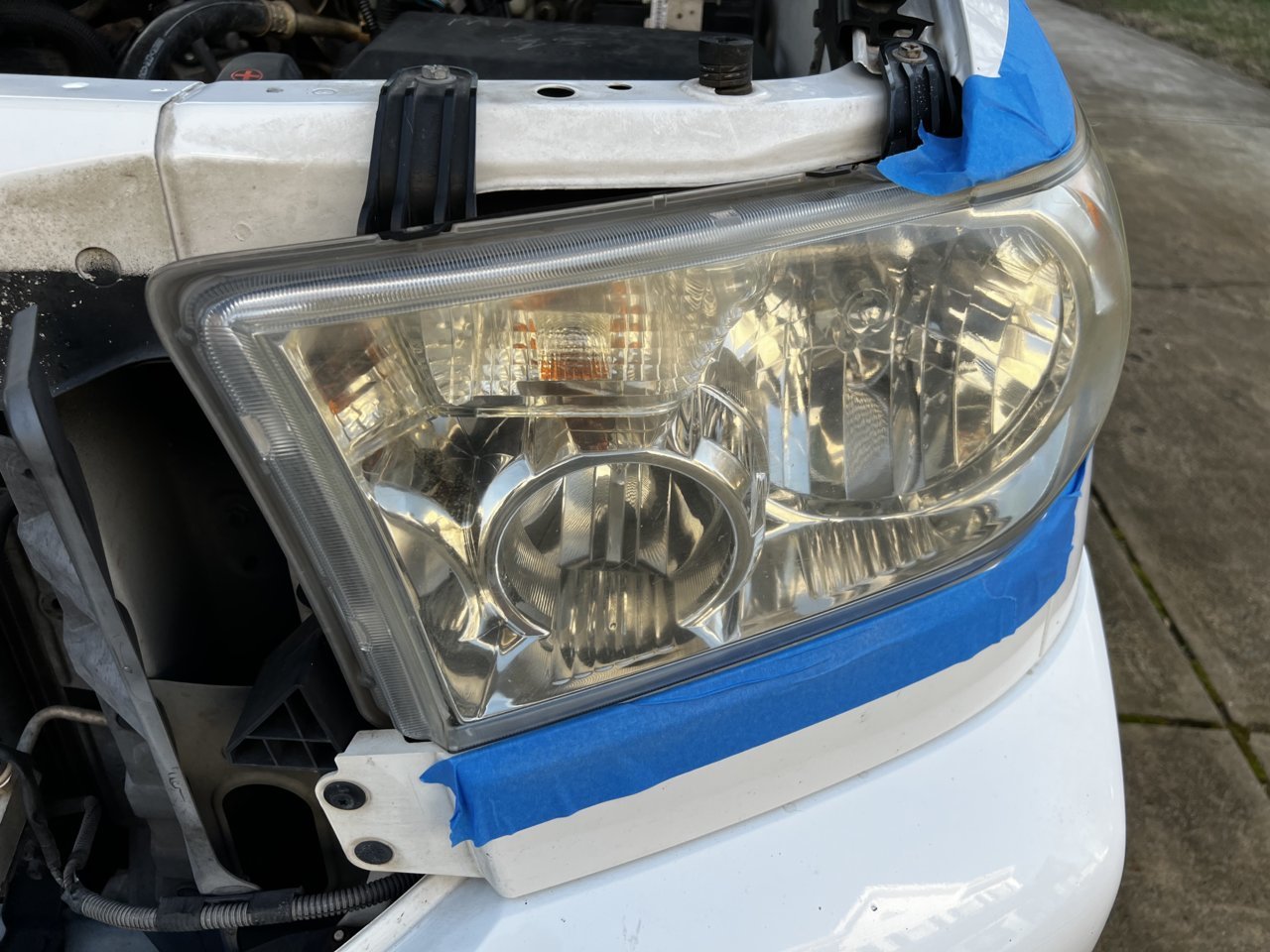 Using Meguiar's G2980 Heavy Duty Headlight Restoration Kit w/new