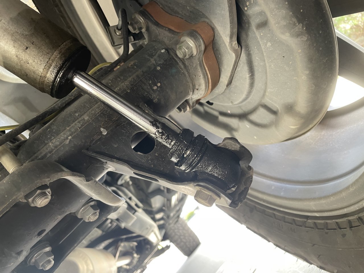 Leaky Strut | Toyota Tundra Forum