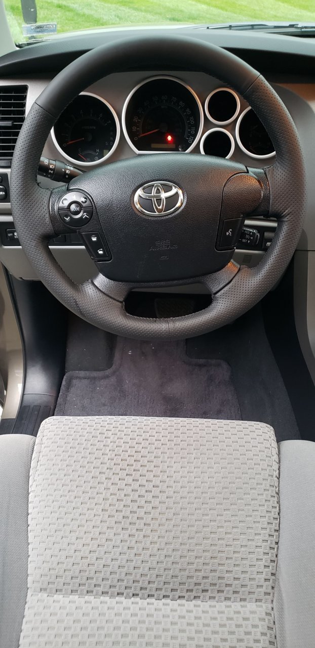 Toyota tundra deals steering wheel cover