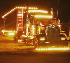 712f6a969793e2e11fd7d3c44c06d4f1--night-lights-semi-trucks.jpg