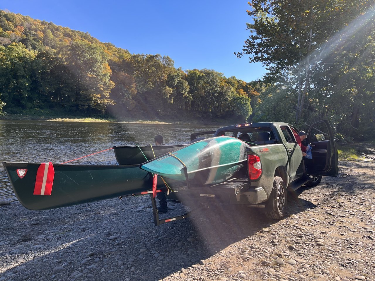 3 kayaks in truck bed hot sale