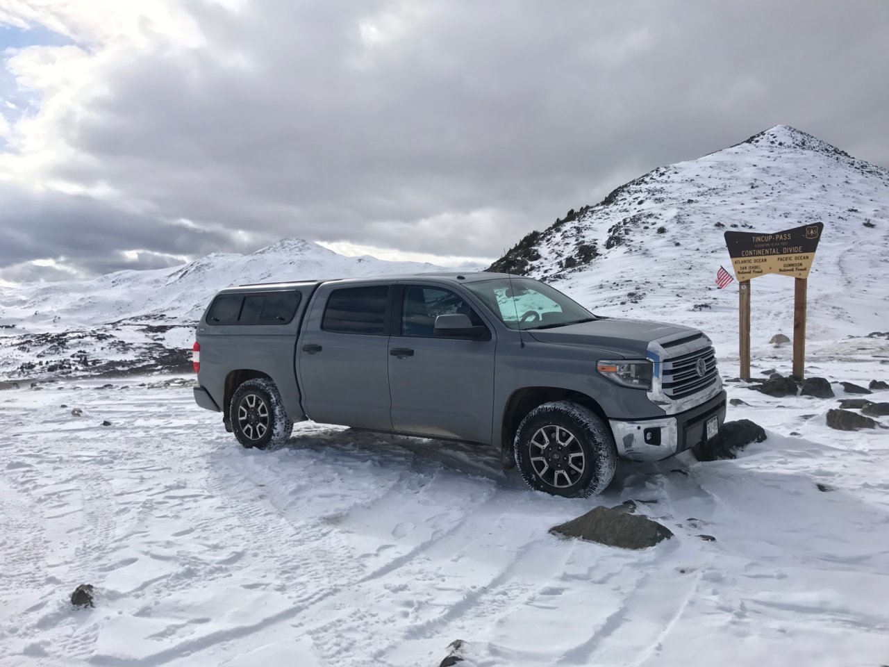 Тундра 1.26. Toyota Tundra Snow. Toyota Tundra Winter. Тойота тундра на 38 колесах. Toyota Tundra зимник.