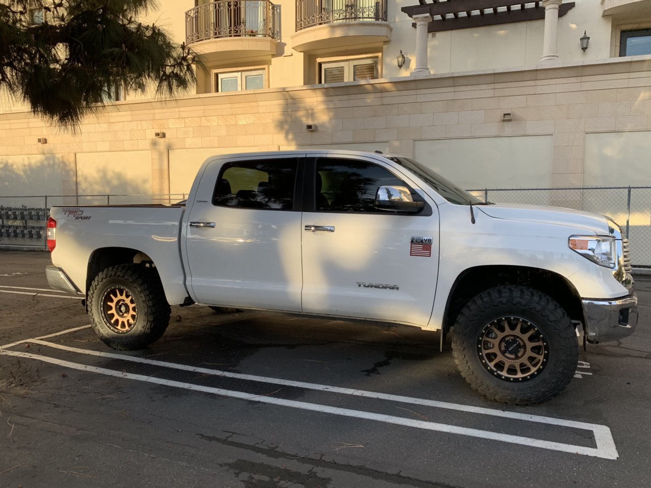 938FD4C5-BB58-4819-B6A5-4A389FCA6EE1.jpg