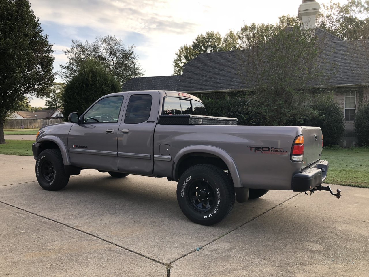 Any pics of First Gen Tundras with tool boxes on? | Page 2 | Toyota ...