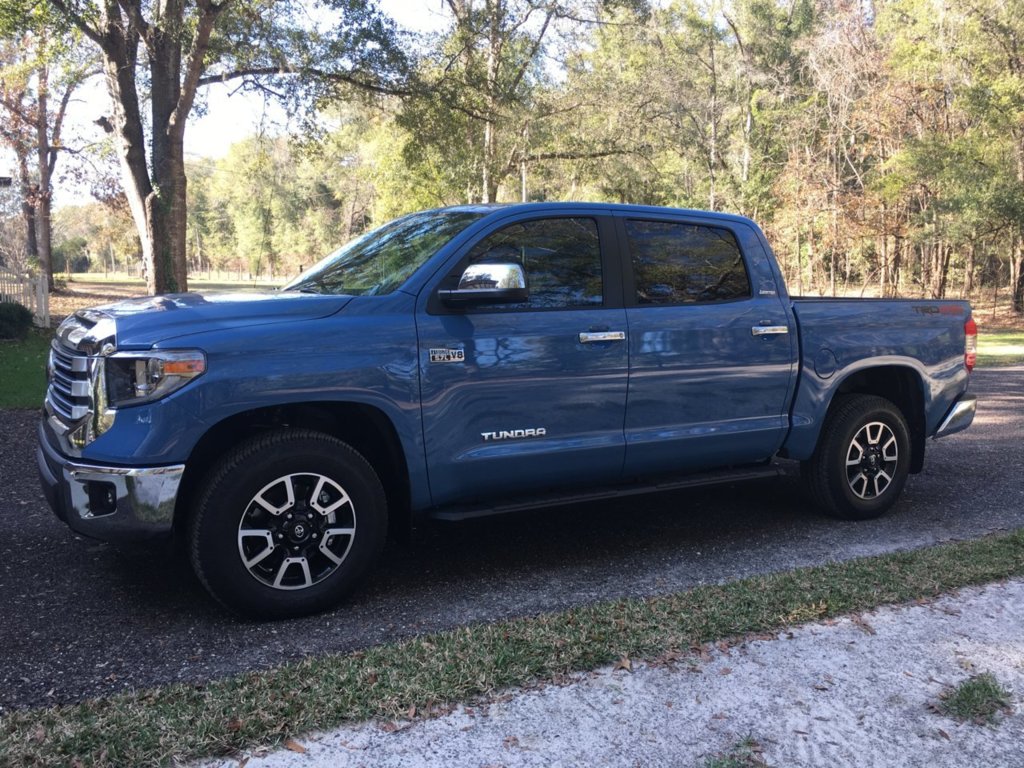 Anyone have a 2018 Cavalry blue tundra? 