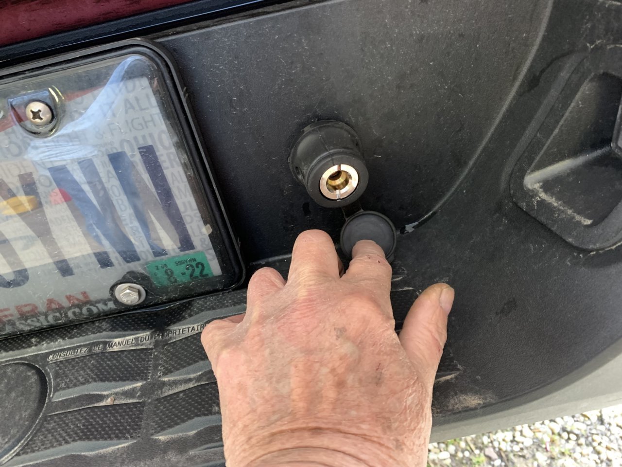 ARB Air Coupling with vinyl cap.jpg