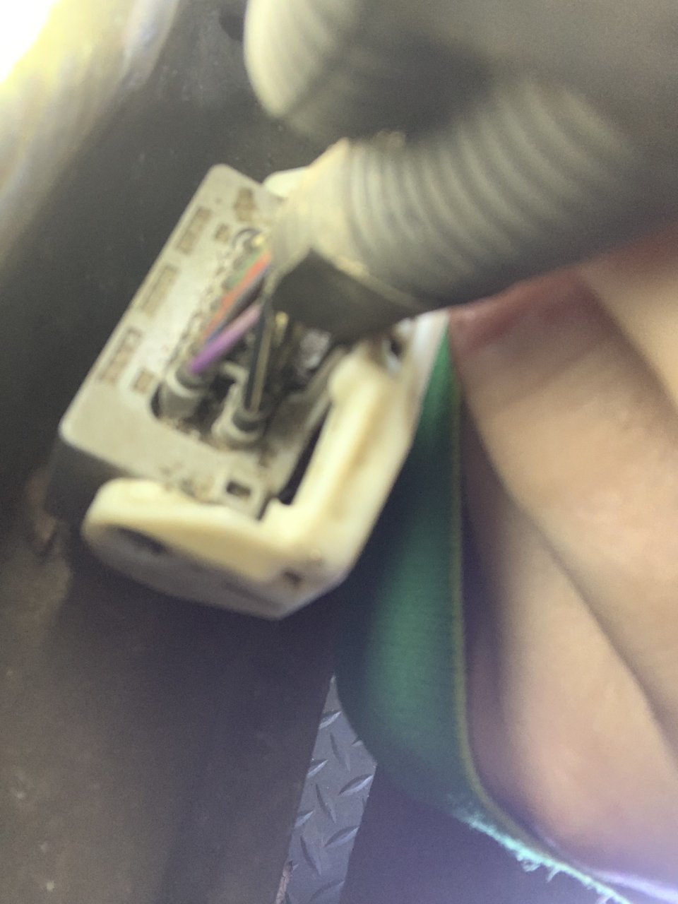 Ejercicio televisor éxtasis Shift solenoid connector on side of transmission | Toyota Tundra Forum